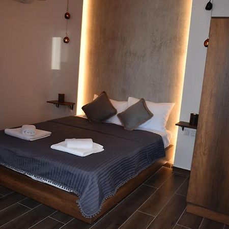 נאה רודה Aigli Luxury Studios מראה חיצוני תמונה
