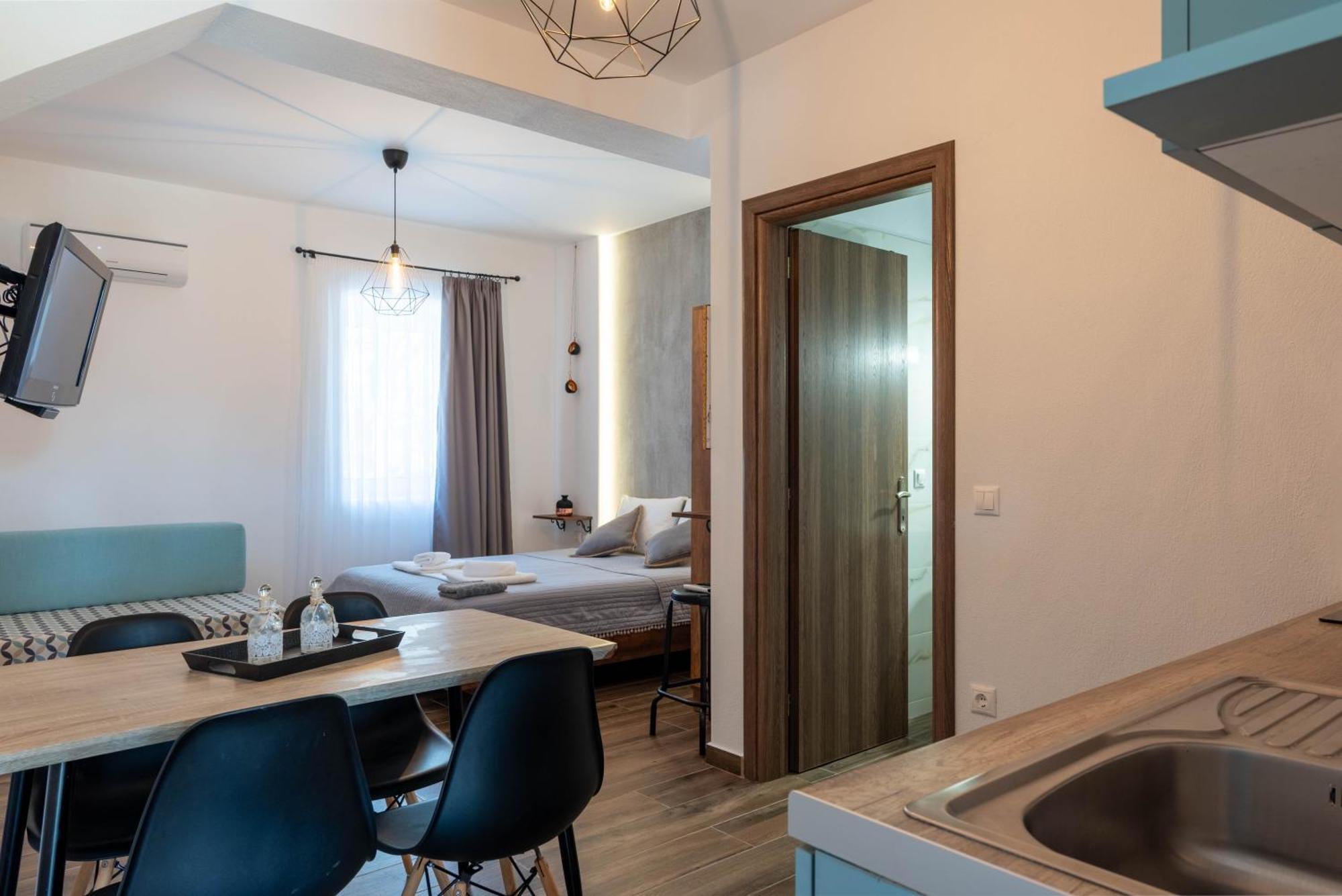 נאה רודה Aigli Luxury Studios מראה חיצוני תמונה