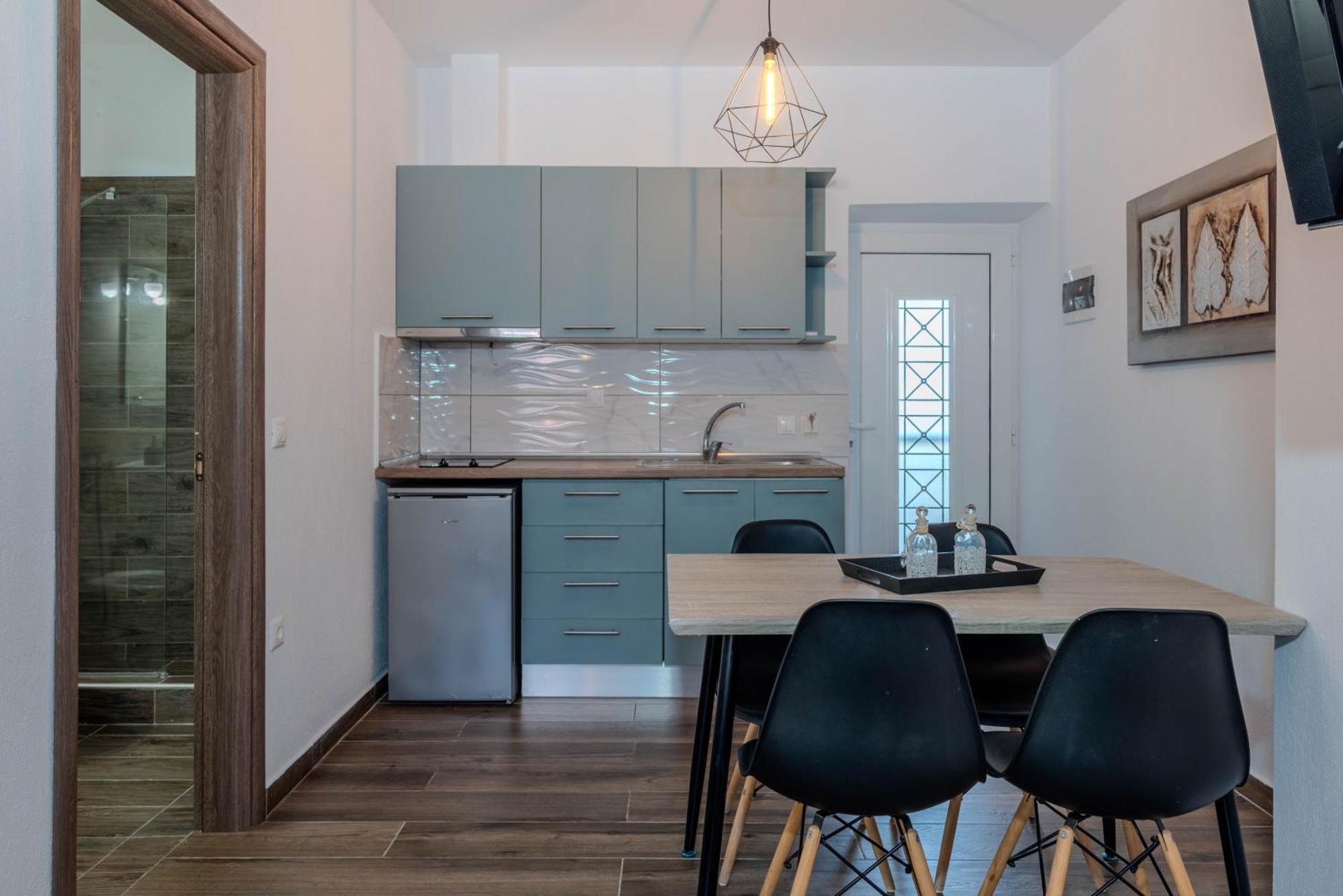 נאה רודה Aigli Luxury Studios מראה חיצוני תמונה