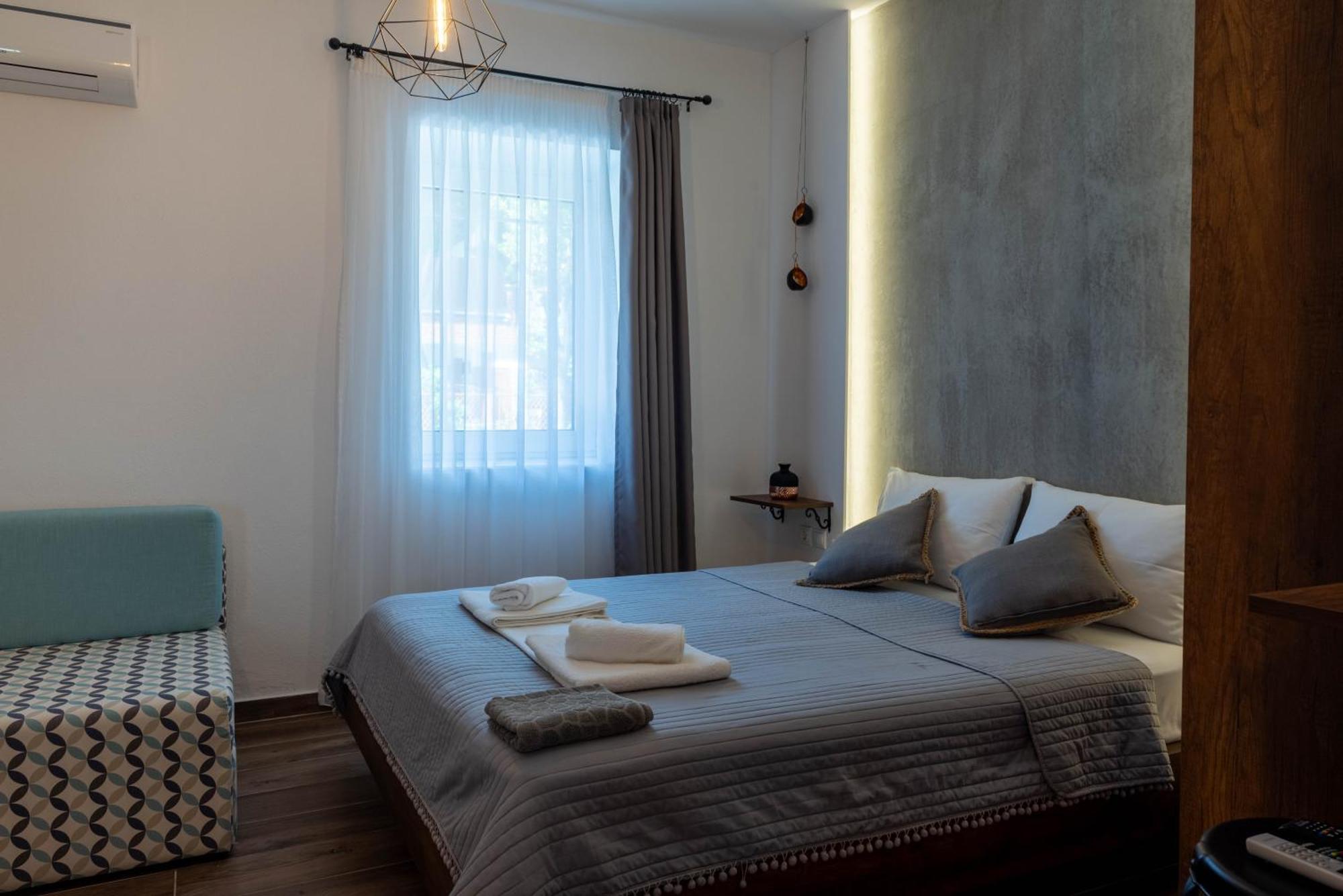 נאה רודה Aigli Luxury Studios מראה חיצוני תמונה