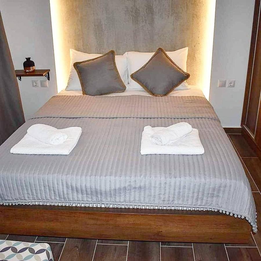 נאה רודה Aigli Luxury Studios מראה חיצוני תמונה