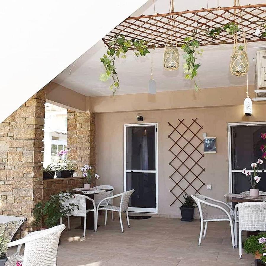 נאה רודה Aigli Luxury Studios מראה חיצוני תמונה